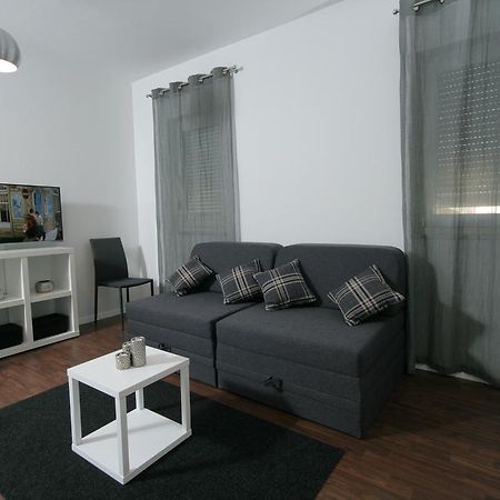 Charm Apartments And Rooms Trogir Zewnętrze zdjęcie