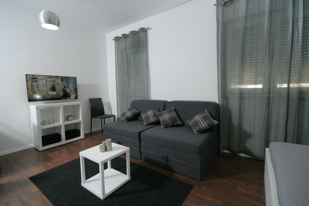 Charm Apartments And Rooms Trogir Zewnętrze zdjęcie