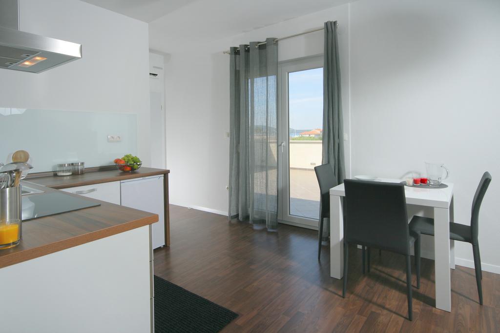 Charm Apartments And Rooms Trogir Zewnętrze zdjęcie